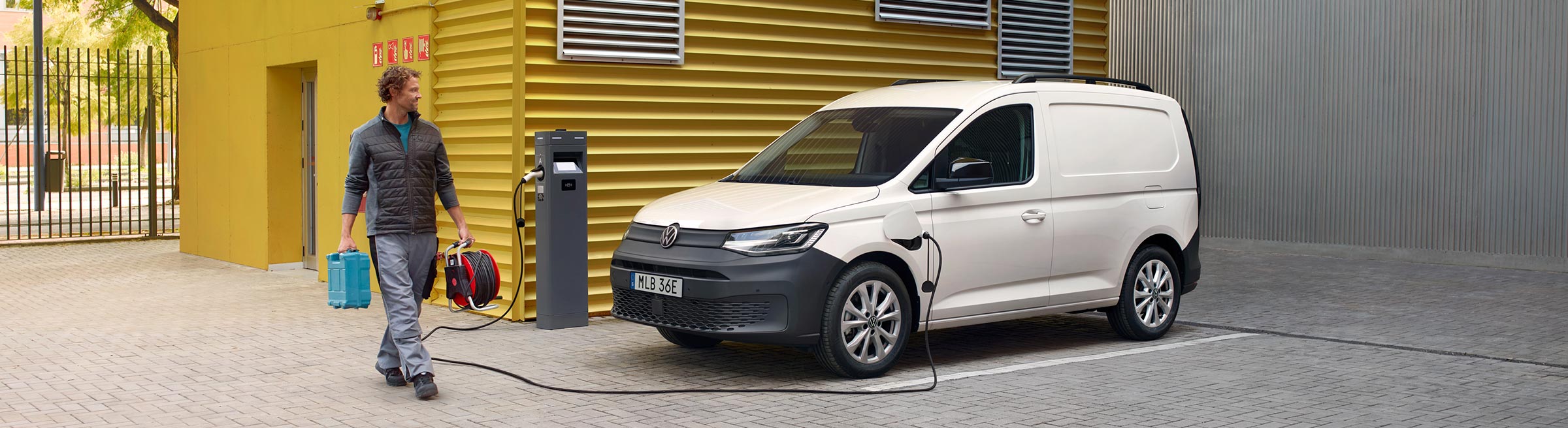 Caddy Cargo Laddhybrid