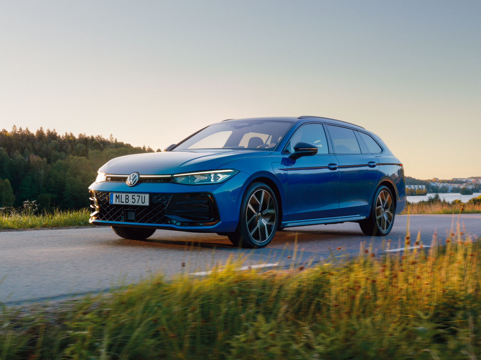 Passat R-Line eHybrid SWE Edition