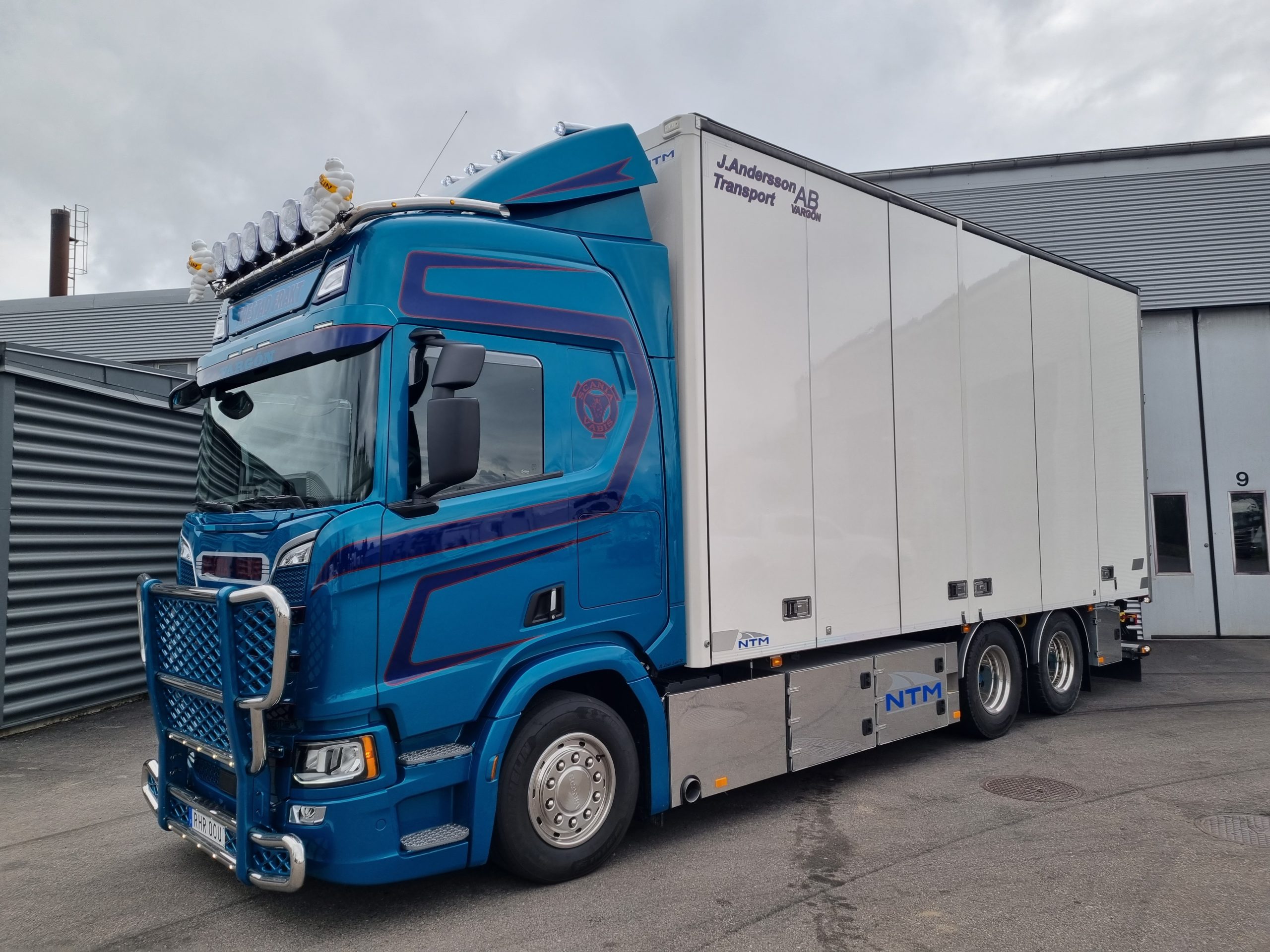 J Andersson Transport i Vargön AB