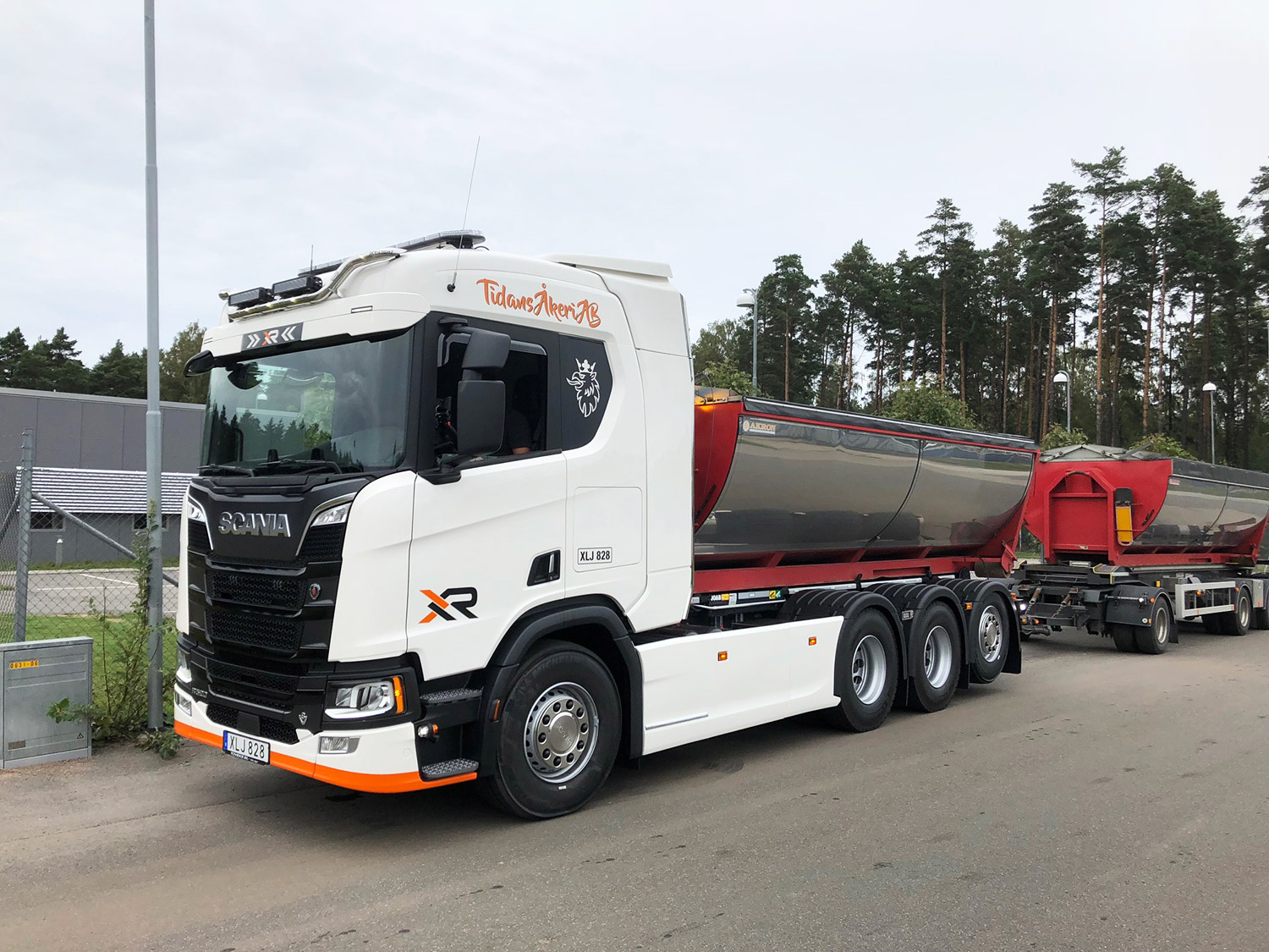 Tidans Åkeri AB – Scania R520