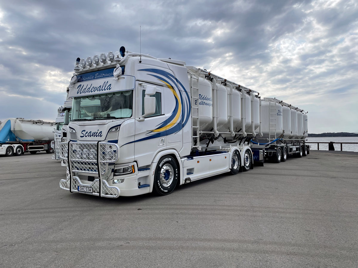 Uddevalla Bulktransporter