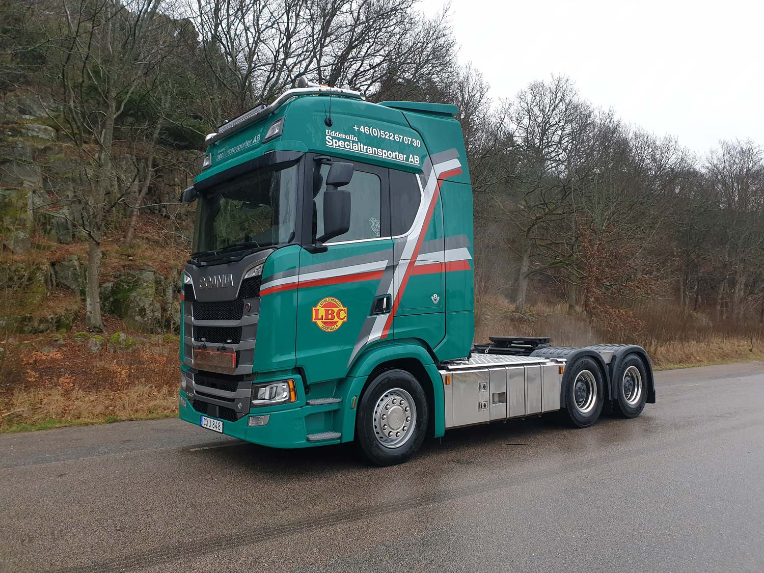 Uddevalla Specialtransporter AB